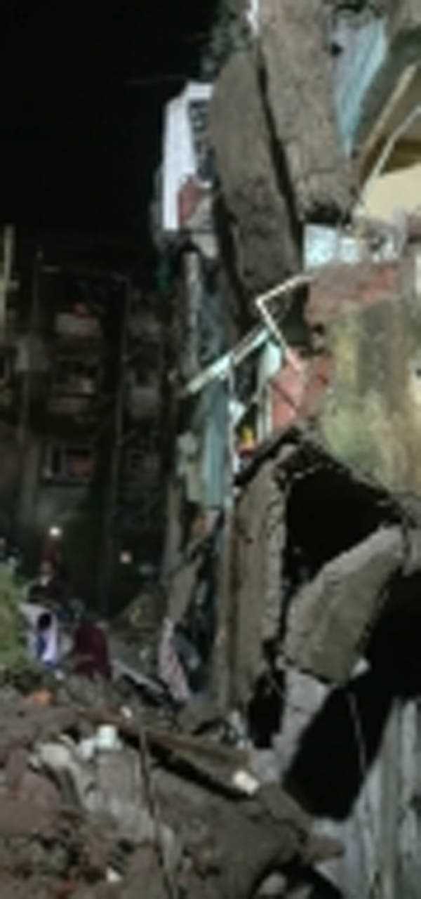 ठाणे में तीन मंजिला इमारत गिरी, 7 की मौत